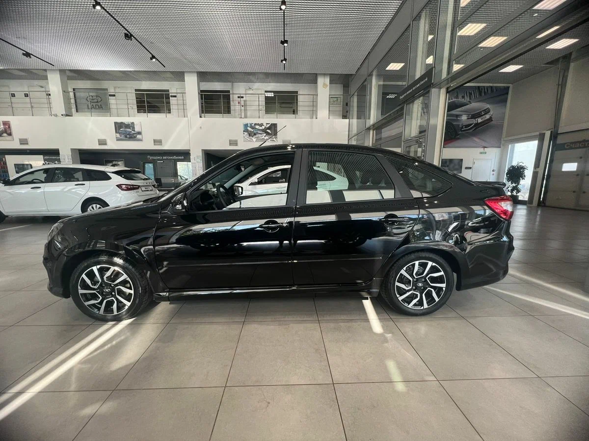 Автомобили Lada Granta Sportline Лифтбек по сниженной цене